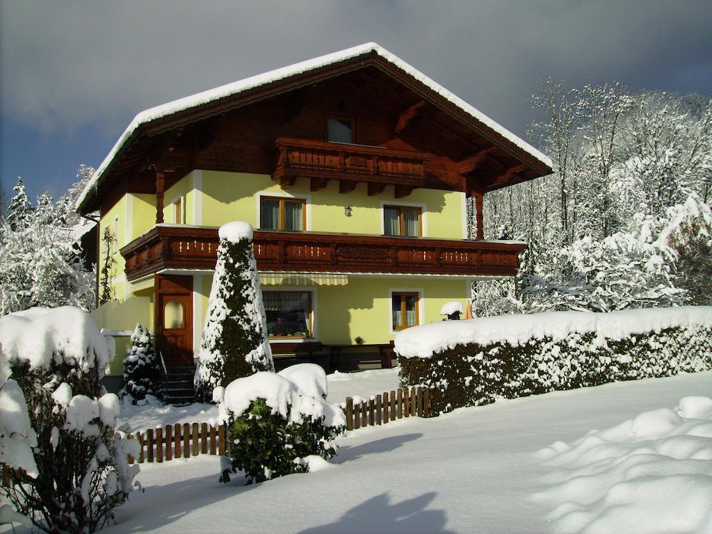 Privatzimmer Eva Leitgeb Bed and Breakfast Faistenau Exterior foto