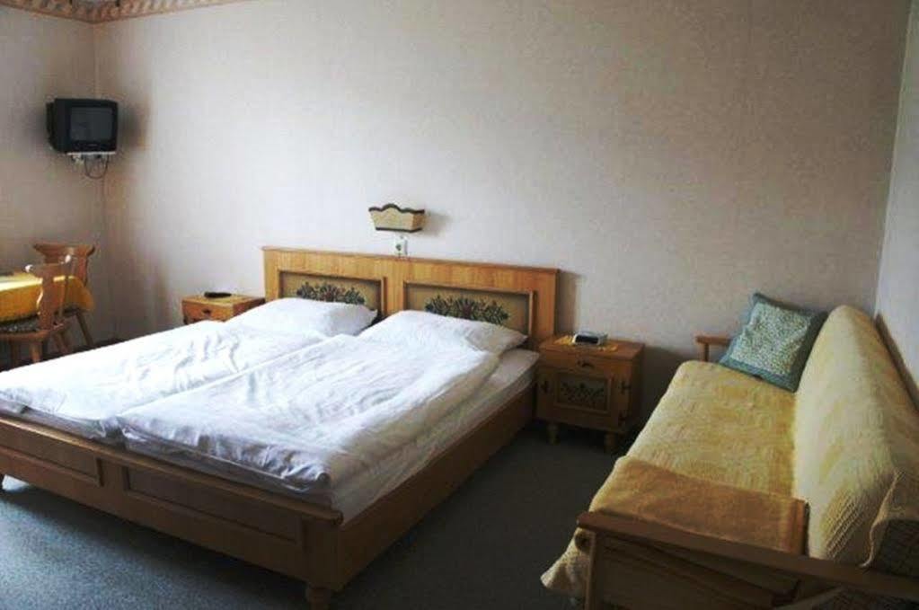 Privatzimmer Eva Leitgeb Bed and Breakfast Faistenau Exterior foto