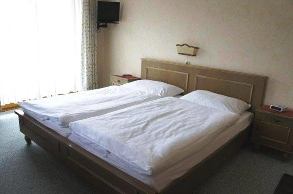 Privatzimmer Eva Leitgeb Bed and Breakfast Faistenau Exterior foto