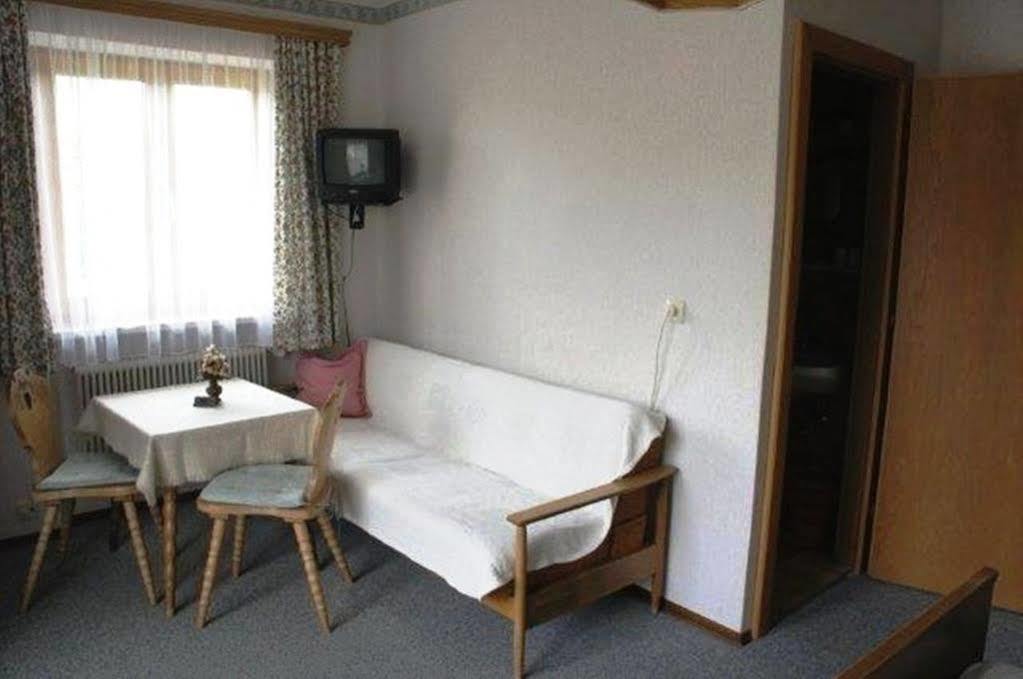 Privatzimmer Eva Leitgeb Bed and Breakfast Faistenau Exterior foto